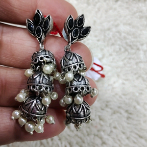 SLA jhumki