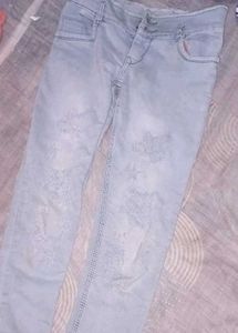 Girl Jeens 28 Waist Good Condition