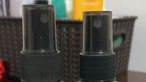 2 Empty Spray Bottles