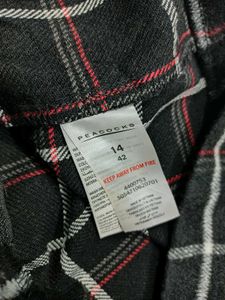 Black Checked Pockets Mini Skirt Size 34