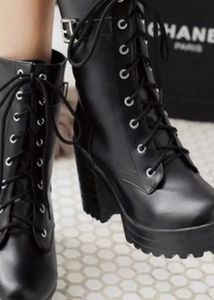 Women casual block-heeled chunky boots