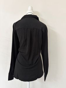 H&amp;M  Black Button-Up Shirt✨