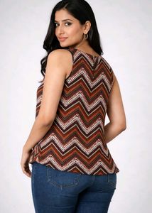 Stylish Zigzag Print Sleeveless Top