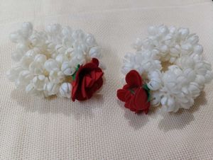 Elegant Floral Beautiful Bracelet - Perfect for We