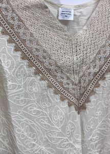 Cream Embroidered V-Neck Kurta