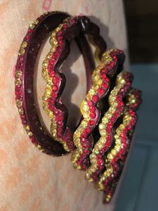 Embellished Bangle Set