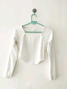 white full sleeve top