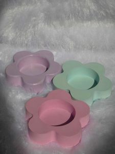 Cute Flower Shaped Tealight Holders