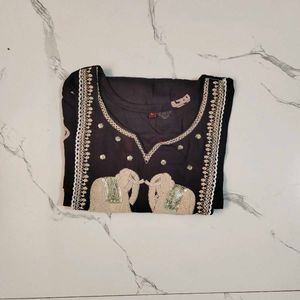 Elegant Black Kurta with Elephant Embellishments