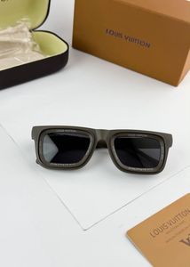 *LOUIS VUITTON BROWN 7782*