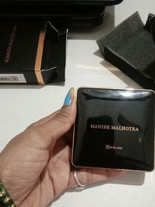Manish Malhotra Illuminating Blush-Highlighter Duo