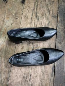 Woods Pumps With 2 Inches Heels