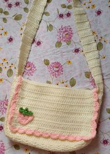 Crochet Strawberry Shoulder Bag
