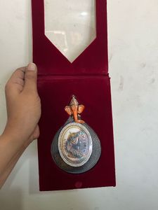 Queen Victoria and Ganesh ji Show piece