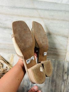 Stylish RocIA Block Heel Sandals