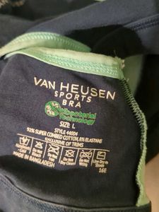 Sports Bras | Van Heusen double layered sports bra | Freeup