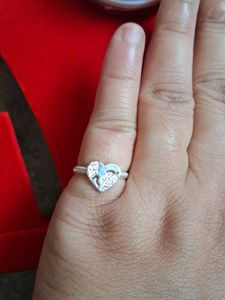 Beautiful New Heartshape Ring