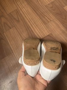 Girl Shoe Size 36