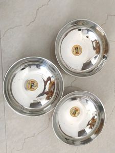 Set Of 3 To Put Food In It