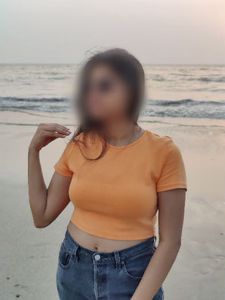 H&amp;M Orange ribbed crop top