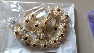 Elegant Red Stone Pendant Set