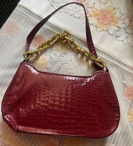 Festive Sale 🔥 Croc Embossed Shoulder Bag
