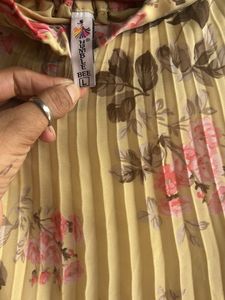 Beautiful Floral Pleated Skirt