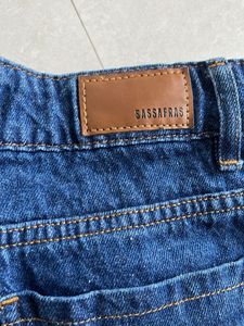 Stylish Pearl Embellished Denim Jeans
