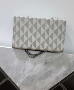 Chic Geometric Chain Bag