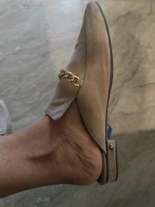 Belly Type Slipper Good Condition