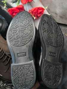 INVICTUS Men Leather Textured Loafers Formal Shoes
