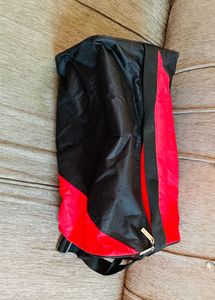 PRIZE DROP ALERT 🚨 RED AND BLACK Travel Bag