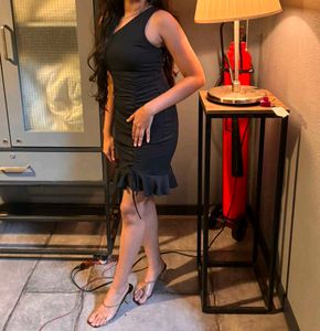 Chic Ruched Black Mini Dress