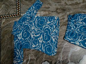 Blue &amp; White Printed Cord Set