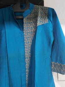 Elegant Teal Kurta with Intricate Print