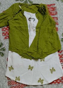 Olive Green Kurta Set with Bow Print