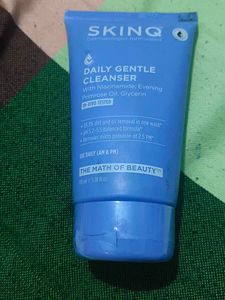 SKINQ Daily Gentle Cleanser