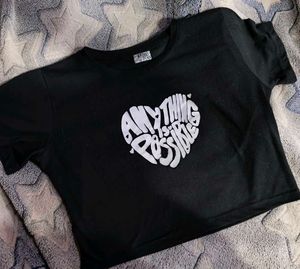 Black Crop Tee 🖤