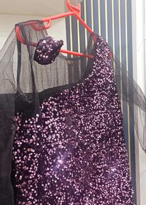 Brand new party wear gown💜