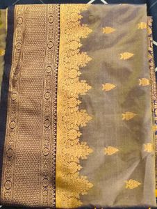Elegant Grey &amp; Gold Banarasi Silk Saree