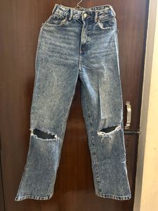 Distressed Wide Leg Jeans