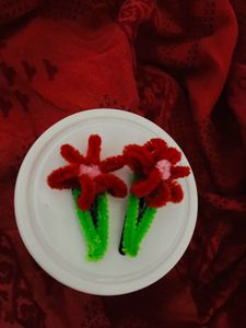 Cute Pipe Cleaner Flower Hair Clips (Set of 2)