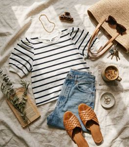 Chic Striped Cropped Tee
