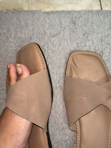 Chic Beige Criss-Cross Sandals