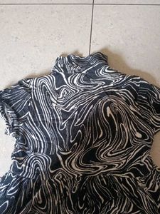 Black &amp; White Swirl Print Dress
