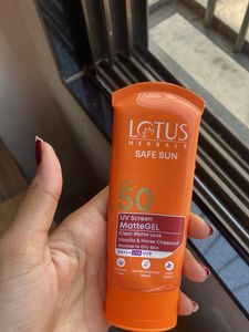 Lotus Herbals Safe Sun SPF 50