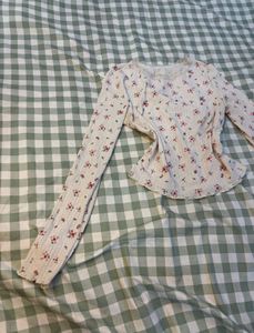 Cute Floral Long Sleeve Top