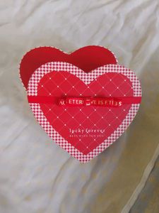 Heart shape gift box
