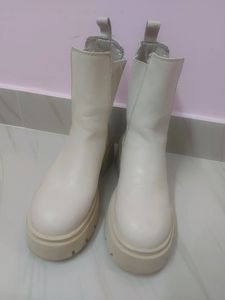 H&amp;M Platform Chelsea Boots