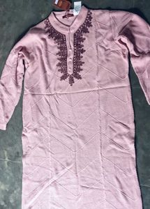 Elegant Embroidered Pink Knitted Kurta